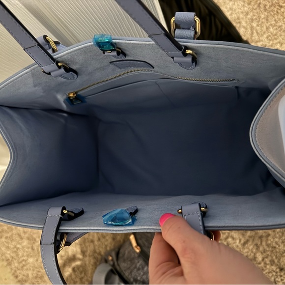 Louis Vuitton bag - Picture 3 of 4